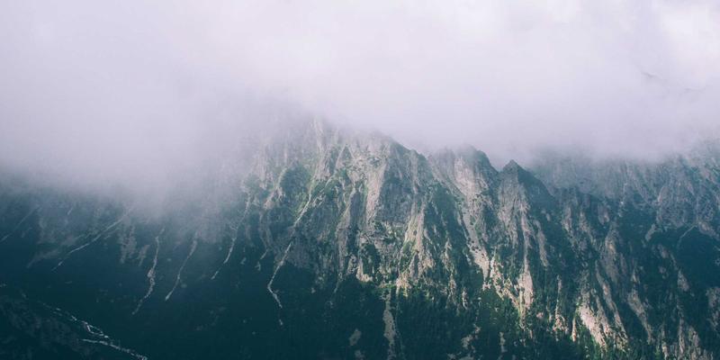 小小图机械：重型机床基础沉降监测与补偿技术如何保障精密加工质量